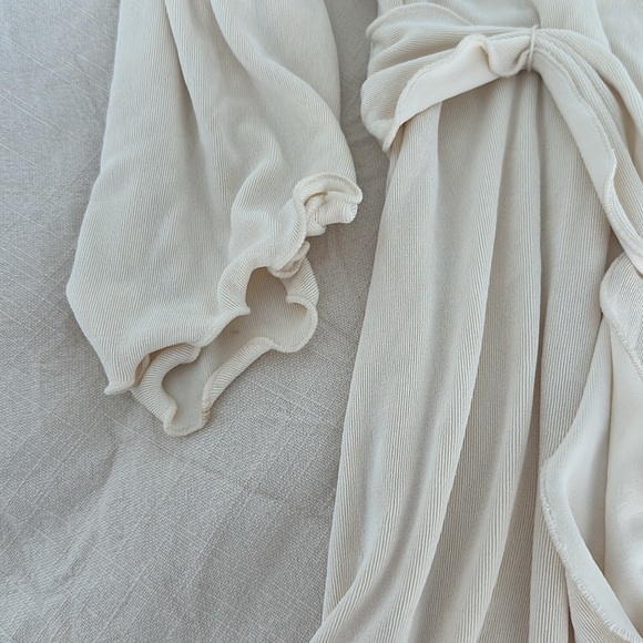 New Kim & Co wrap top - Picture 3 of 8